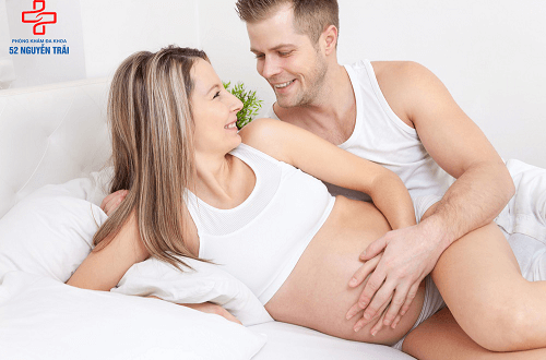 tư thế quan hệ khi mang thai 3 tháng đầu