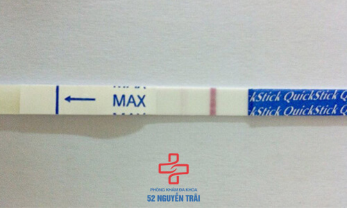 thử que 2 vạch 1 đậm 1 mờ